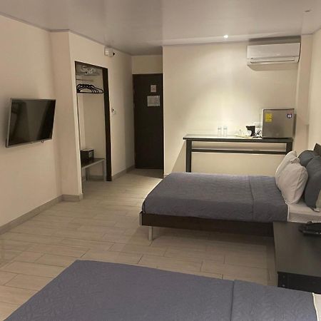 Lop Inn San Jose Aeropuerto - Costa Rica Ciudad Cariari ภายนอก รูปภาพ