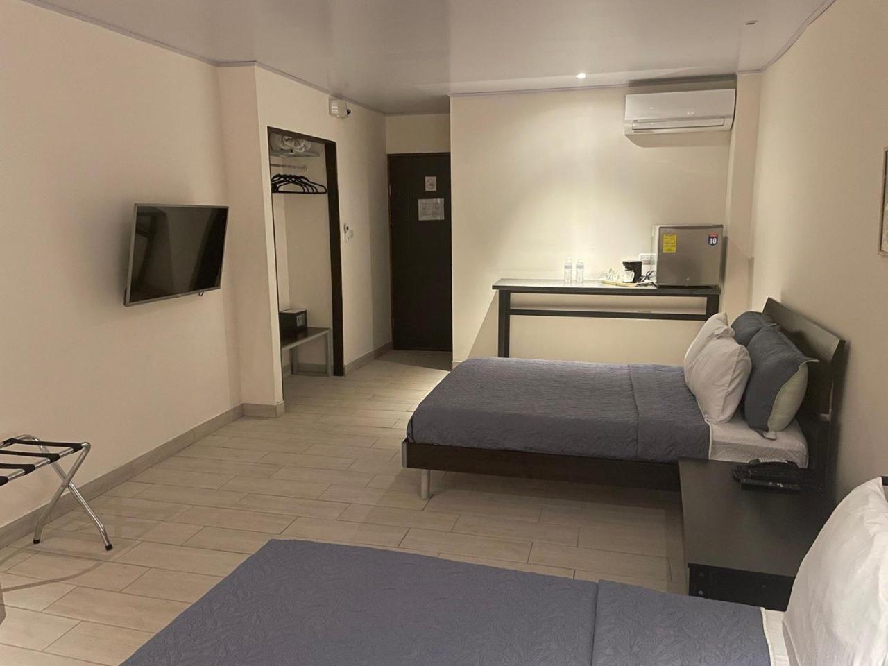 Lop Inn San Jose Aeropuerto - Costa Rica Ciudad Cariari ภายนอก รูปภาพ